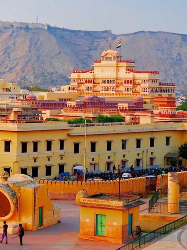 Best Travel Web Stories jaipur me ghumne layak 8 jagah