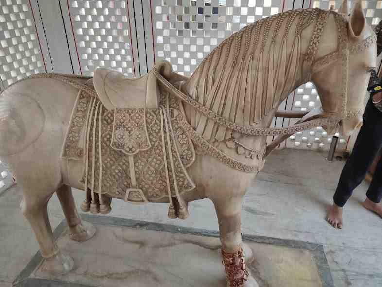 kalki temple jaipur horse
