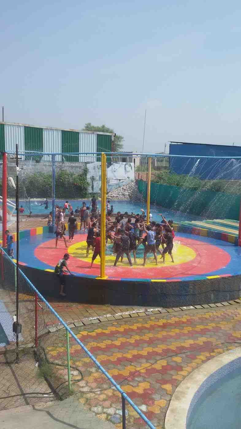 ग्रीनलैंड वाटर पार्क, राजस्थान का सबसे बड़ा वेव पूल Greenland Water