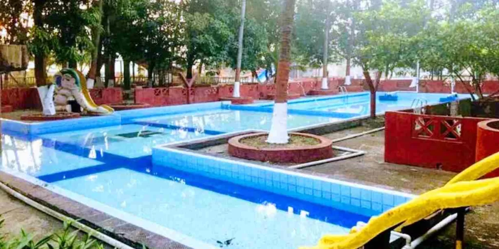 Ammu Water Park Mumbai in Hindi 