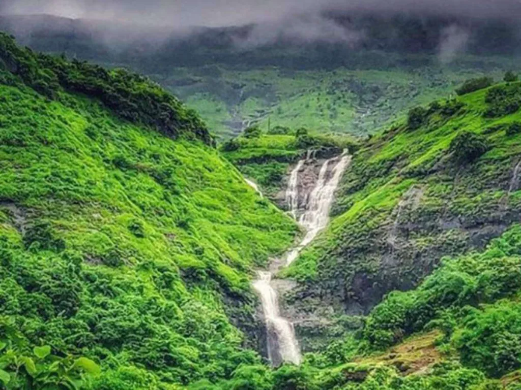 Bhivpuri Waterfall In Hindi