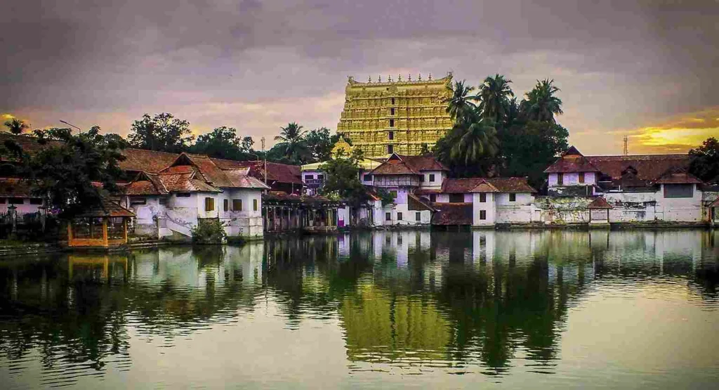 Trivandrum Tourist Places In Kerala In Hindi