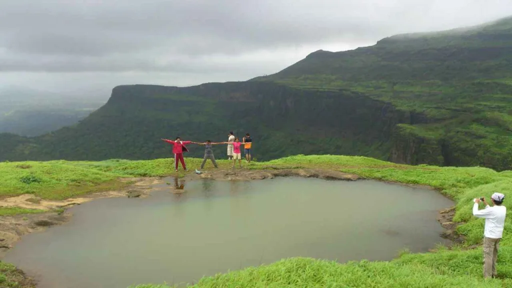 Best Time To Visit Harihar Fort In Hindi