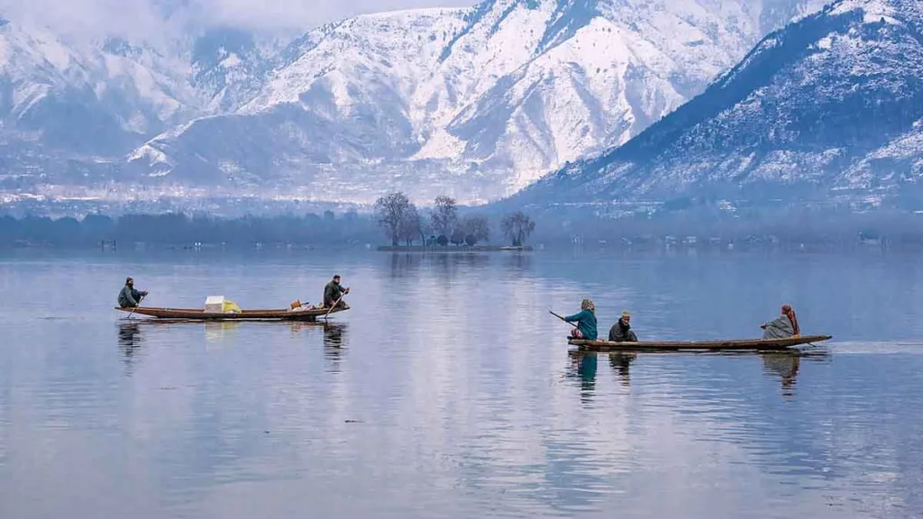 Dal Lake in Hindi