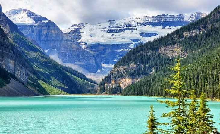 Best Places To Visit In Canada Tourism In Hindi, Canada me Ghumne ki Jagah, Best Tourist Places To Visit In Canada In Hindi, Canada Visa Policy For Indians In Hindi, Canada Jane Ka Kharcha Kitna Hai, 