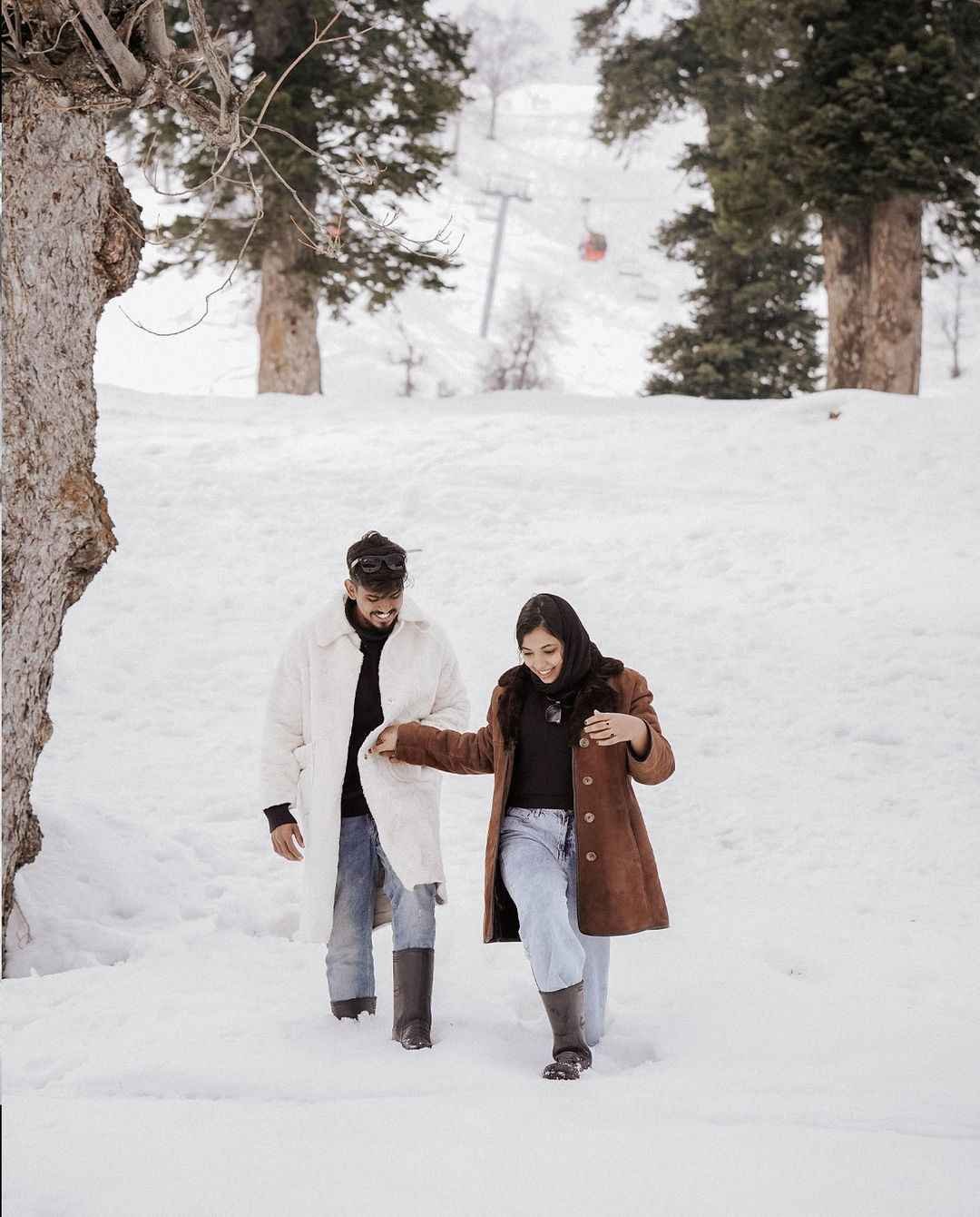 Best Places To Visit In Gulmarg in Hindi, Top Tourist Places in Gulmarg In Hindi, Gulmarg Tourism In Hindi, Best Tourist Places of Gulmarg In Hindi, Best Destination of Gulmarg, Gulmarg Best Destination For Honeymoon In Hindi, Beautiful Places of Gulmarg tourism In Hindi