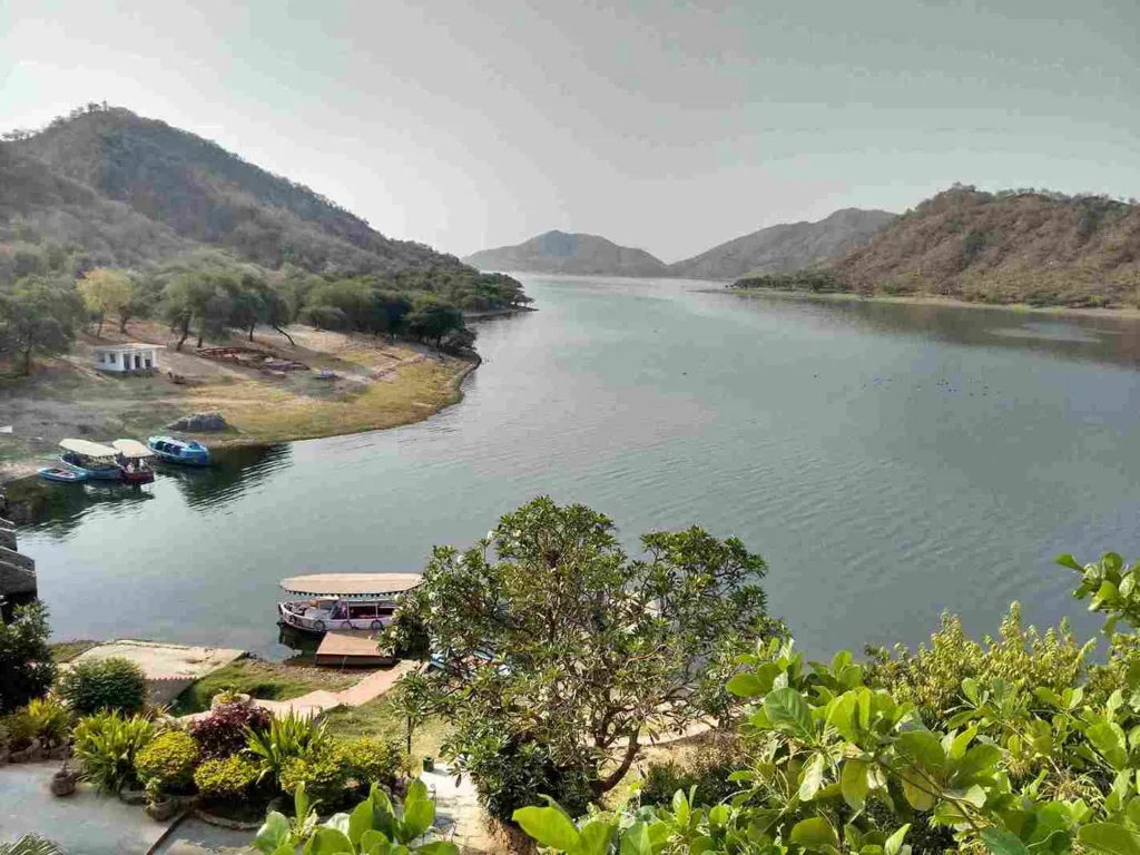एशिया की दूसरी सबसे बड़ी मानव निर्मित झील घूमने की जानकारी: Jaisamand Lake Udaipur Ghumne Ki Jankari Jaisamand Lake Udaipur Ghumne Ki Jankari
