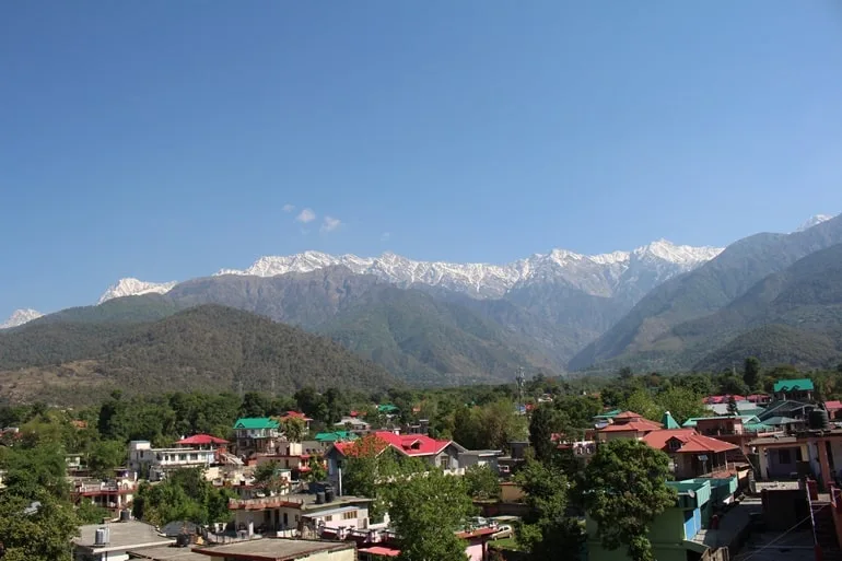 सबसे हसीन और खूबसूरत हिल स्टेशन बीर बिलिंग में करे पैराग्लाइडिंग: Bir Billing Himachal Pradesh Travel Info In Hindi Palampur Tourism In Hindi - पालमपुर पर्यटन
