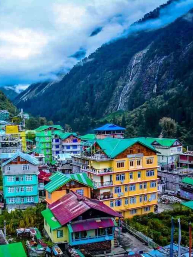 Best Travel Web Stories Yuksom Sikkim in Hindi - युकसोम, सिक्किम