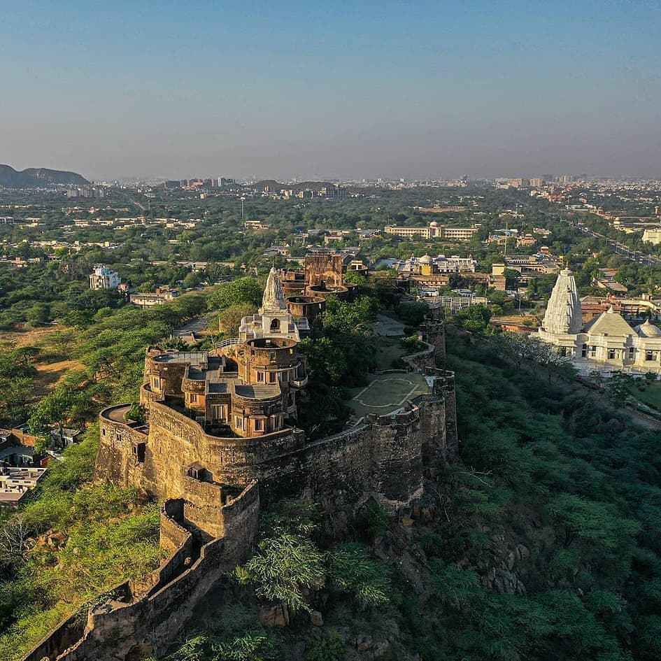 साल में एक बार खुलता है जयपुर का ये चमत्कारी प्राचीन शिव मंदिर: Eklingeshwar Mahadev Temple Jaipur In Hindi Ekalingeshwar Mahadev Temple Jaipur In Hindi, Ekalingeshwar Mahadev Mandir, Best Places to Visit in Jaipur During Holidays, Ekalingeshwar Mahadev Temple Jaipur Photos, Ekalingeshwar Mahadev Temple Jaipur Images, Ekalingeshwar Mahadev Temple Jaipur Timings, Ekalingeshwar Mahadev Temple Jaipur Entry Fee, When does Ekalingeshwar Mahadev Temple Jaipur open,