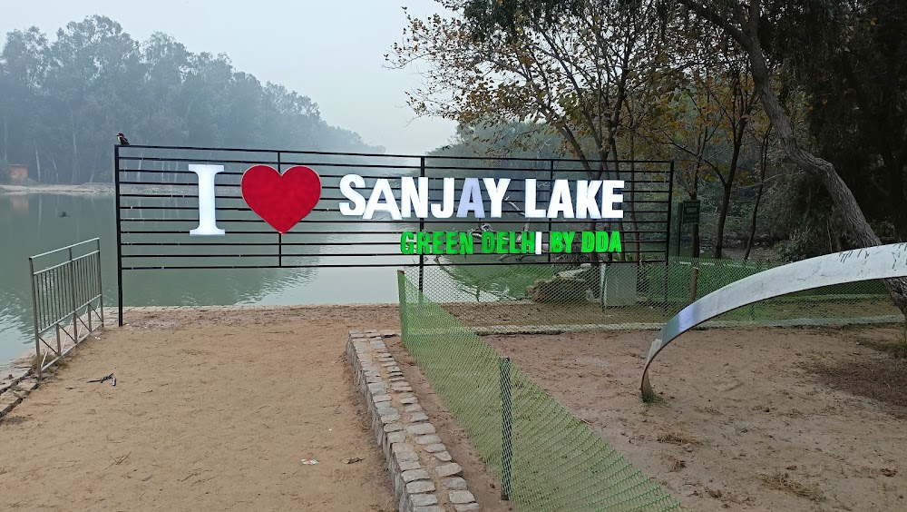 दिल्ली की सबसे खूबसूरत झील, प्रकृति, एडवेंचर और सुकून का संगम:- Sanjay Lake Delhi Travel Guide In Hindi Sanjay Lake Delhi Travel Guide In Hindi
